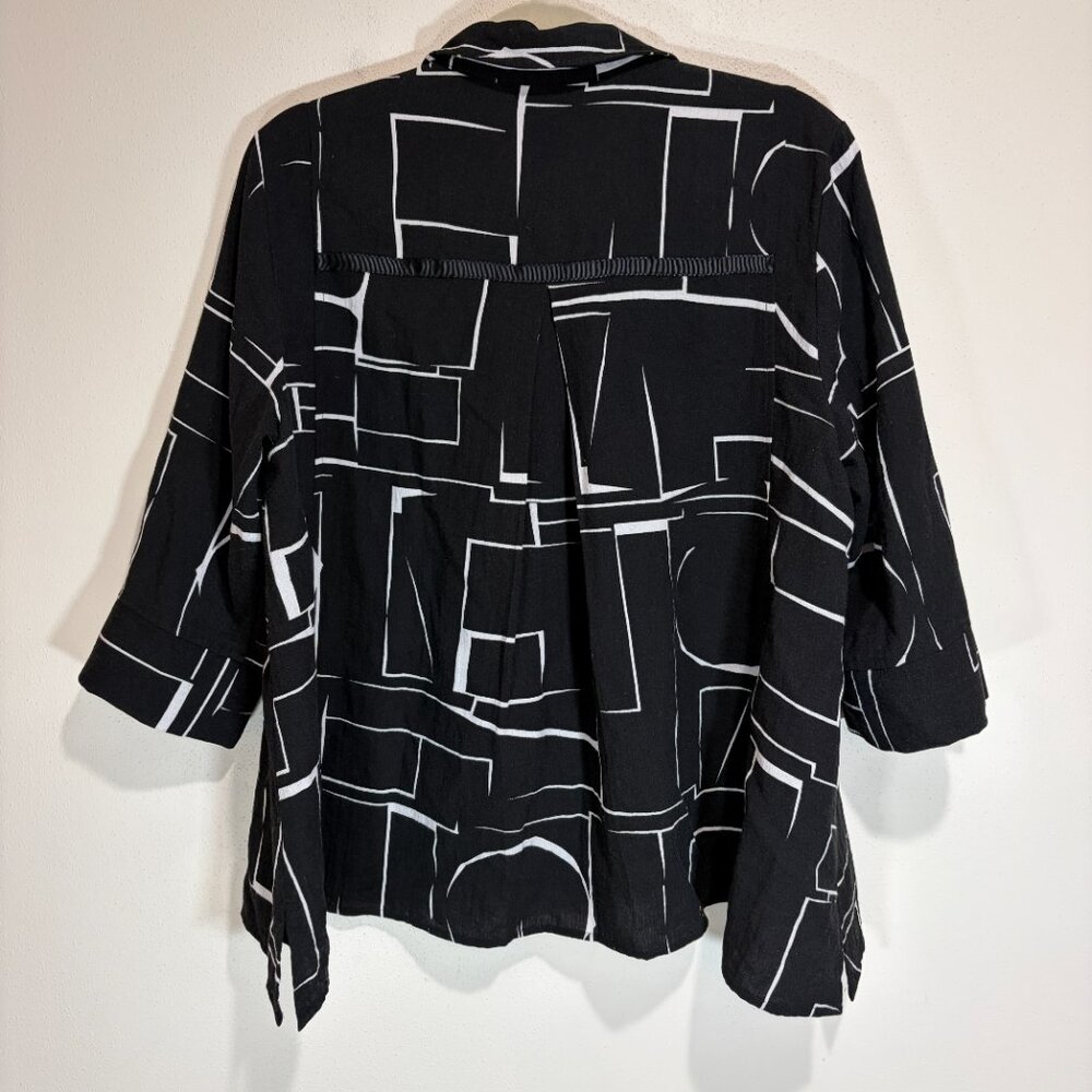 Ali Miles Black Button Down Abstract Geometric Print Pattern Artsy Top Blouse - Picture 10 of 14